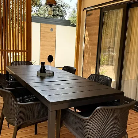 Mobile Cabana, Biograd Na Moru